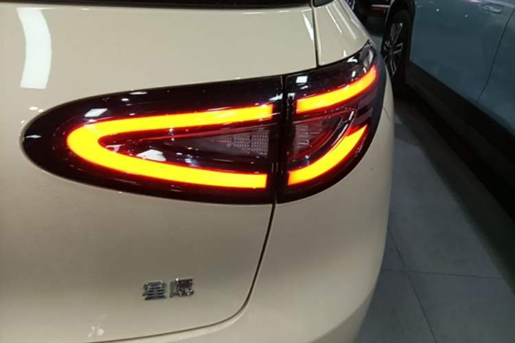 Used Geely Galaxy Geome 2025 UP 410km Exploration Edition Exterior 1