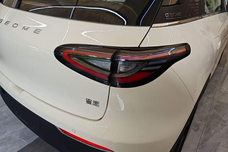 Used Geely Galaxy Geome 2025 UP 410km Exploration+ Edition Exterior 3