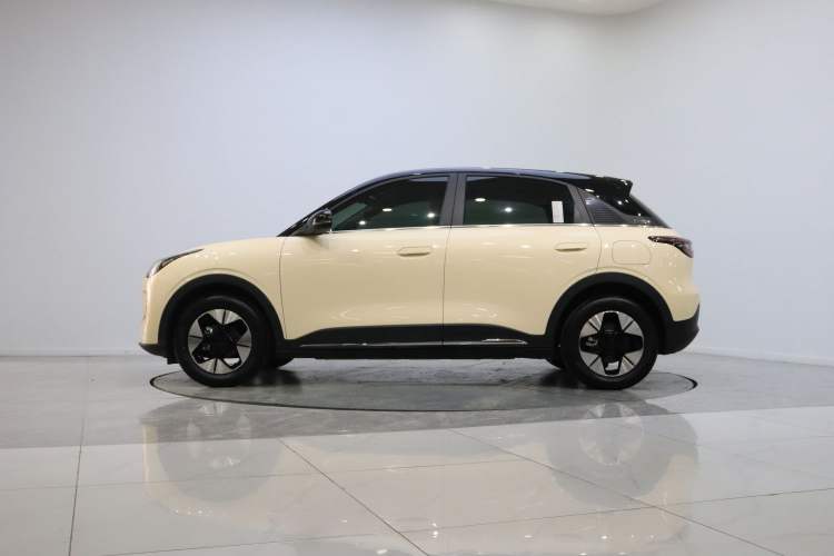 Used Geely Galaxy Geome 2025 UP 410km Exploration+ Edition Exterior 3