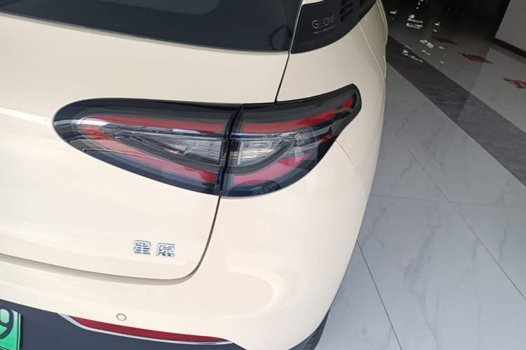 Used Geely Galaxy Geome 2025 310km Youth Edition Exterior 3
