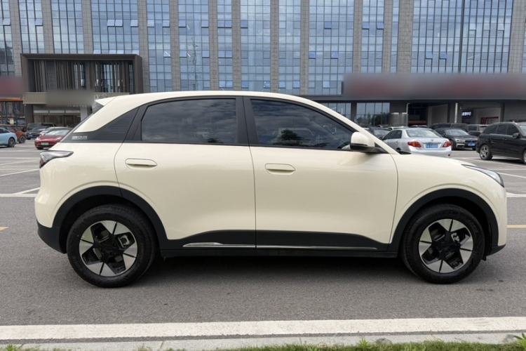 Used Geely Galaxy Geome 2025 UP 410km Exploration Edition Exterior 3