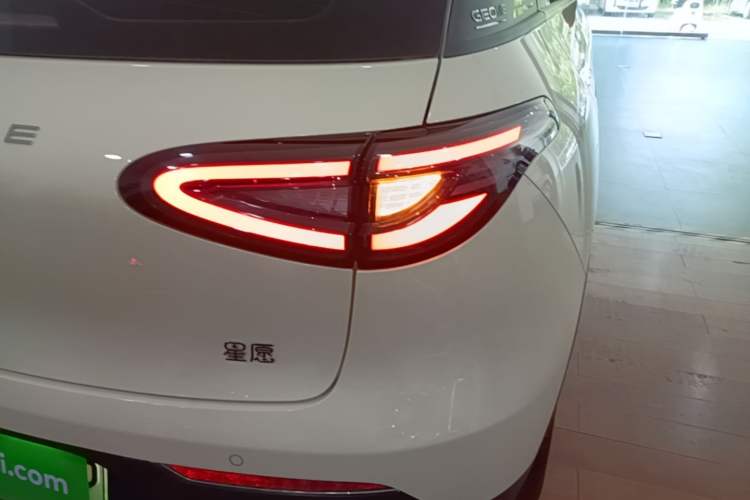 Used Geely Galaxy Geome 2025 UP 410km Exploration Edition Exterior 3