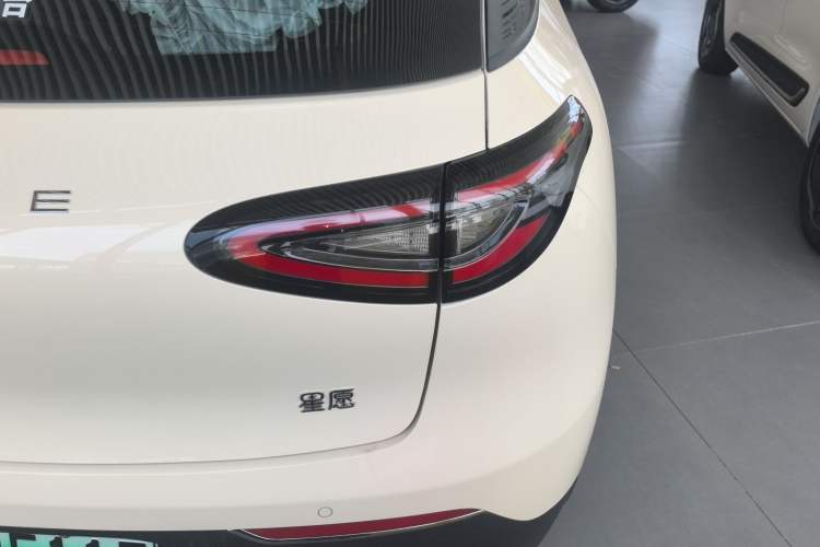 Used Geely Galaxy Geome 2025 410 km Free Version Exterior 3