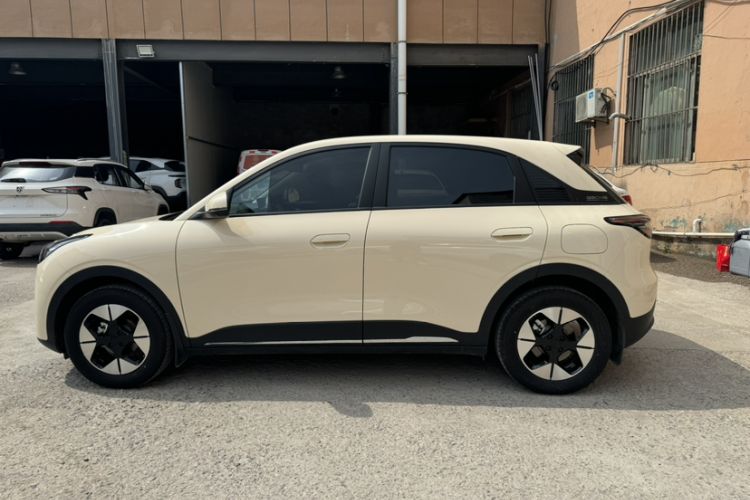 Used Geely Galaxy Geome 2025 310km Dream Edition Exterior 4