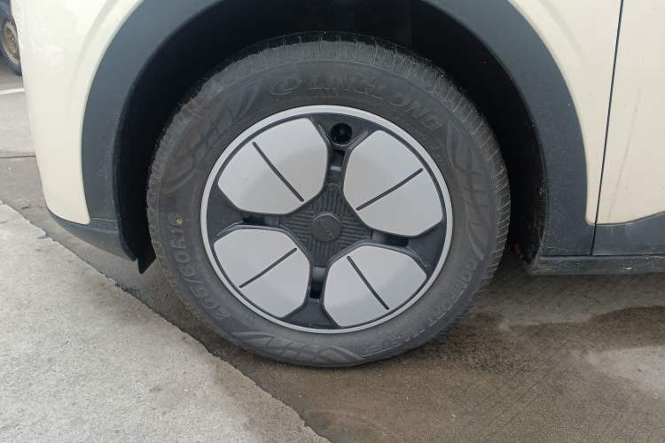 Used Geely Galaxy Geome 2025 310km Youth Edition Exterior 4