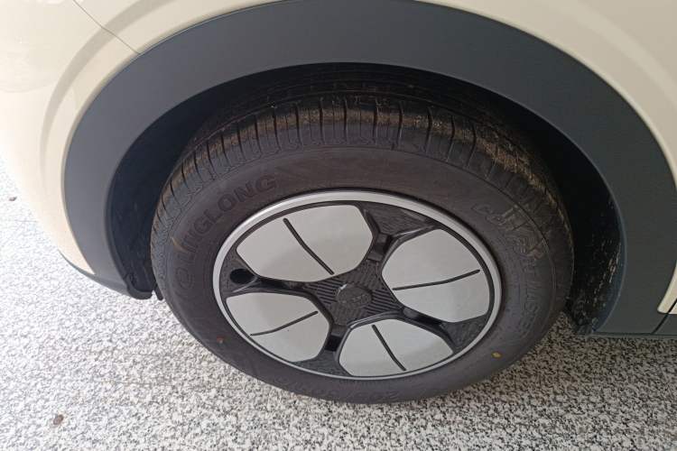 Used Geely Galaxy Geome 2025 310km Youth Edition Exterior 4