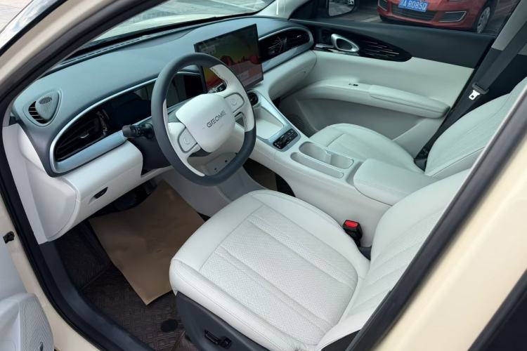 Used Geely Galaxy Geome 2025 UP 410km Exploration Edition Exterior 4
