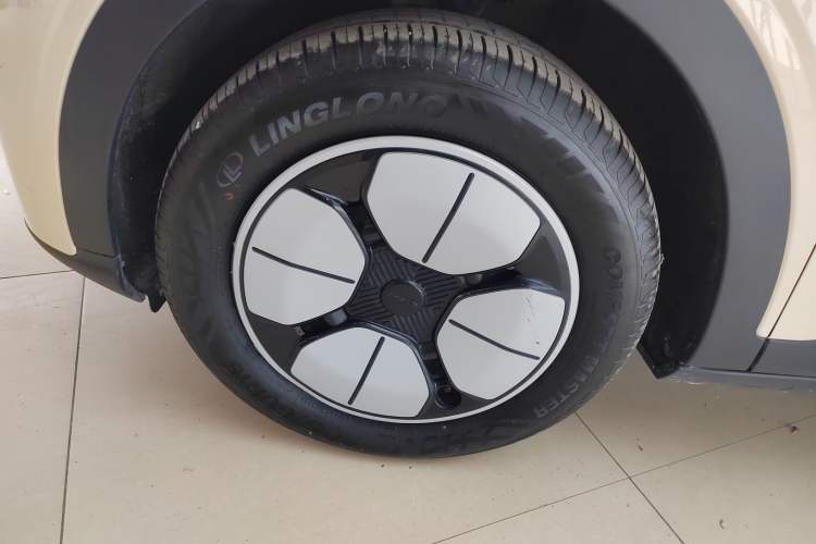 Used Geely Galaxy Geome 2025 310km Youth Edition Exterior 4