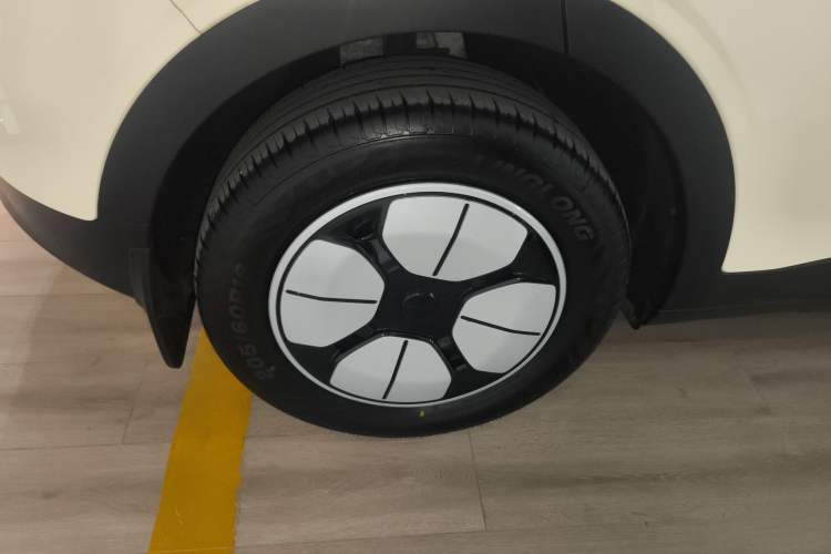 Used Geely Galaxy Geome 2025 310km Youth Edition Exterior 5