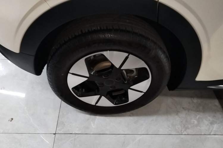 Used Geely Galaxy Geome 2025 UP 410km Exploration+ Edition Exterior 5