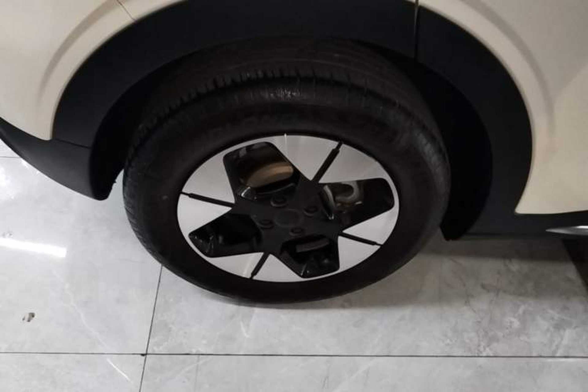 Used Geely Galaxy Geome 2025 UP 410km Exploration+ Edition Exterior 5