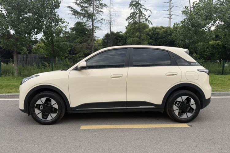 Used Geely Galaxy Geome 2025 UP 410km Exploration Edition Exterior 7