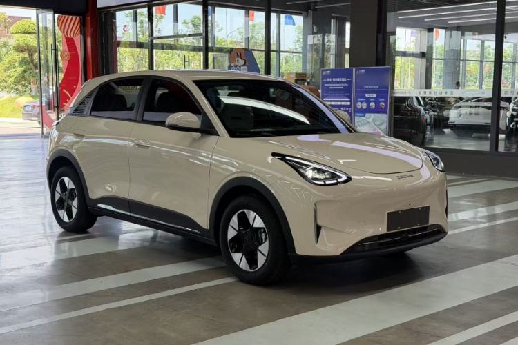 Used Geely Galaxy Geome 2025 UP 410km Exploration Edition Exterior 8