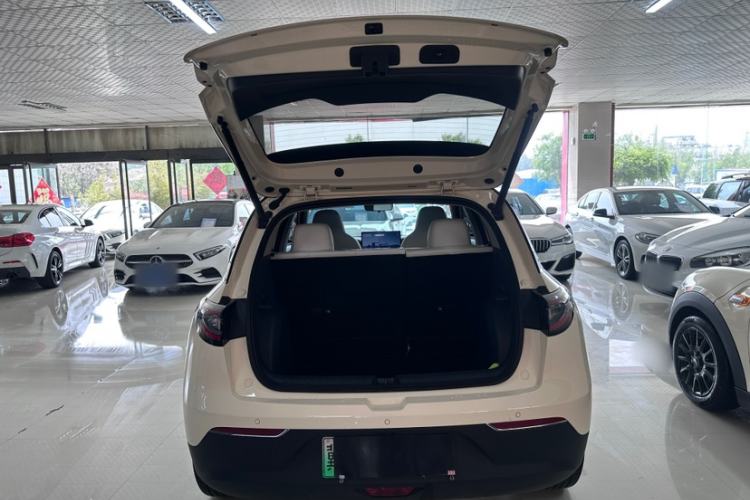 Used Geely Galaxy Geome 2025 UP 410km Exploration+ Edition Exterior 9