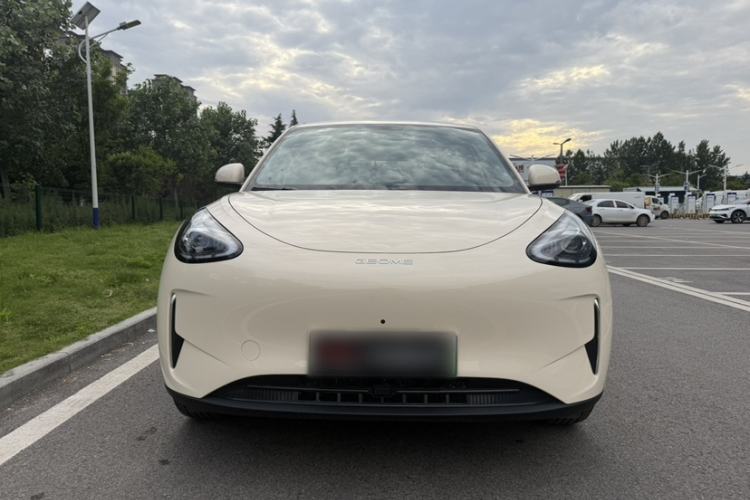 Used Geely Galaxy Geome 2025 UP 410km Exploration Edition Exterior 9