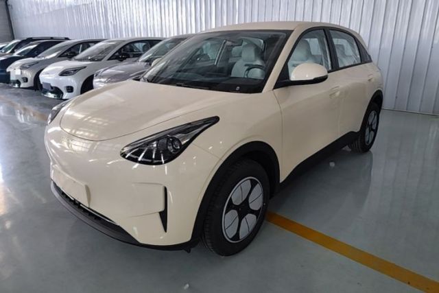 Used Geely Galaxy Geome 2025 410 km Free Version