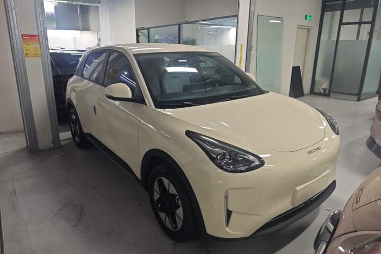 Used Geely Galaxy Geome 2025 310km Dream Edition Front Right 45 Deg