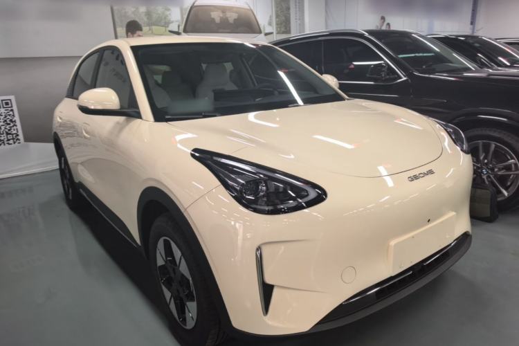 Used Geely Galaxy Geome 2025 310km Dream Edition Front Right 45 Deg
