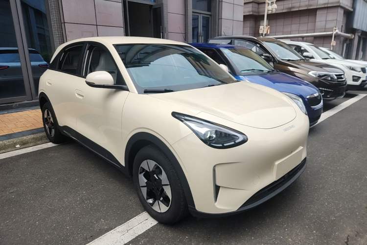 Used Geely Galaxy Geome 2025 310km Dream Edition Front Right 45 Deg