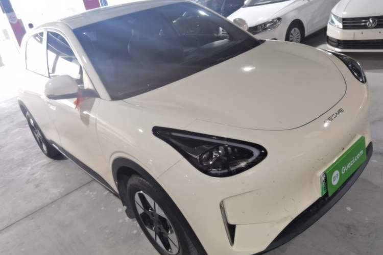 Used Geely Galaxy Geome 2025 310km Dream Edition Front Right 45 Deg