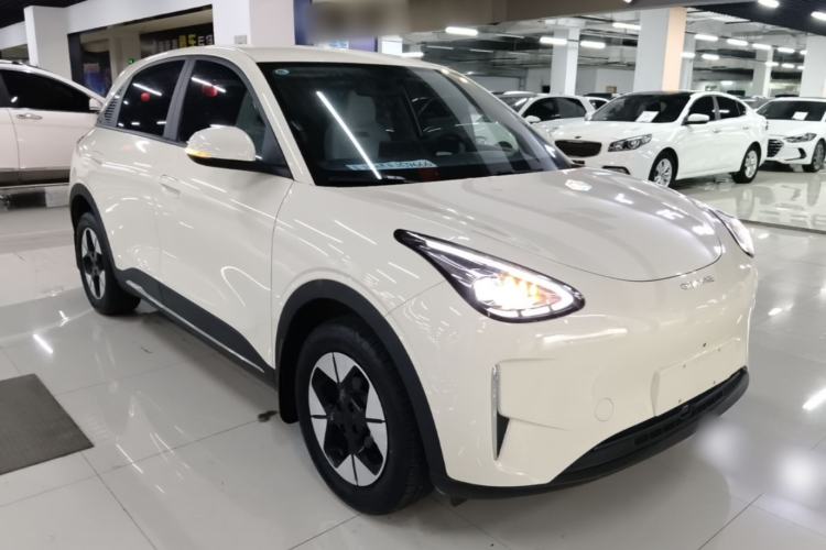Used Geely Galaxy Geome 2025 310km Dream Edition Front Right 45 Deg