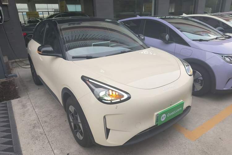 Used Geely Galaxy Geome 2025 UP 410km Exploration Edition Front Right 45 Deg
