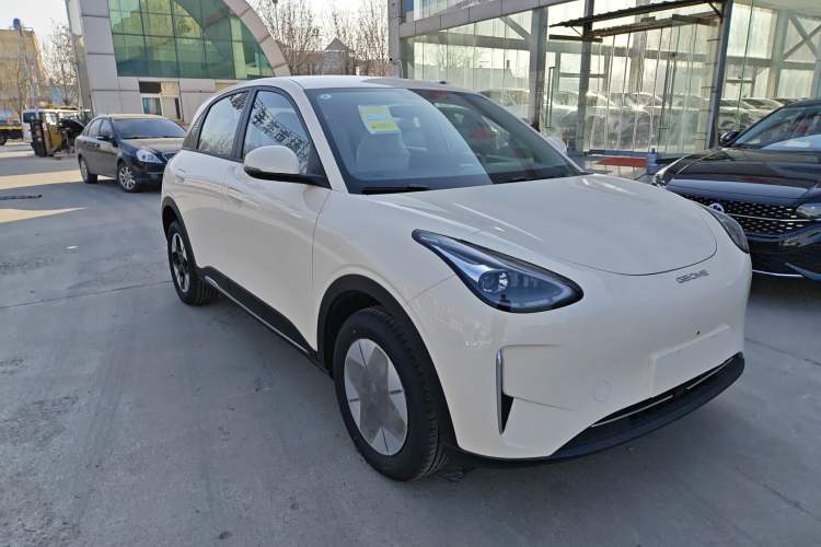 Used Geely Galaxy Geome 2025 310km Dream Edition Front Right 45 Deg
