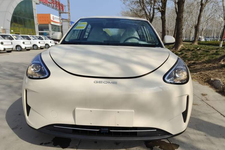 Used Geely Galaxy Geome 2025 410 km Free Version Front