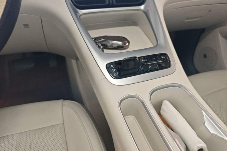 Used Geely Galaxy Geome 2025 310km Youth Edition Gear Lever