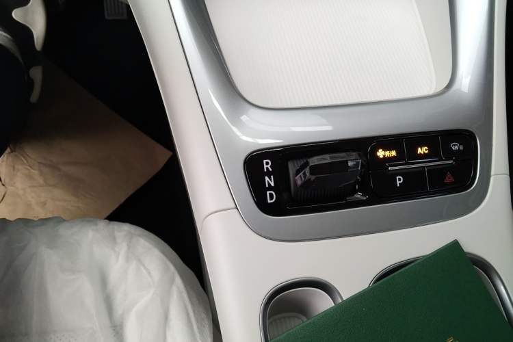Used Geely Galaxy Geome 2025 310km Youth Edition Gear Lever