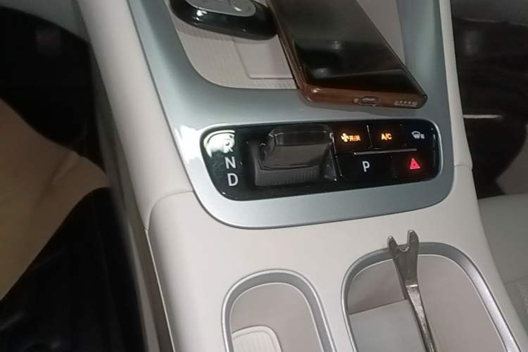 Used Geely Galaxy Geome 2025 UP 410km Exploration+ Edition Gear Lever