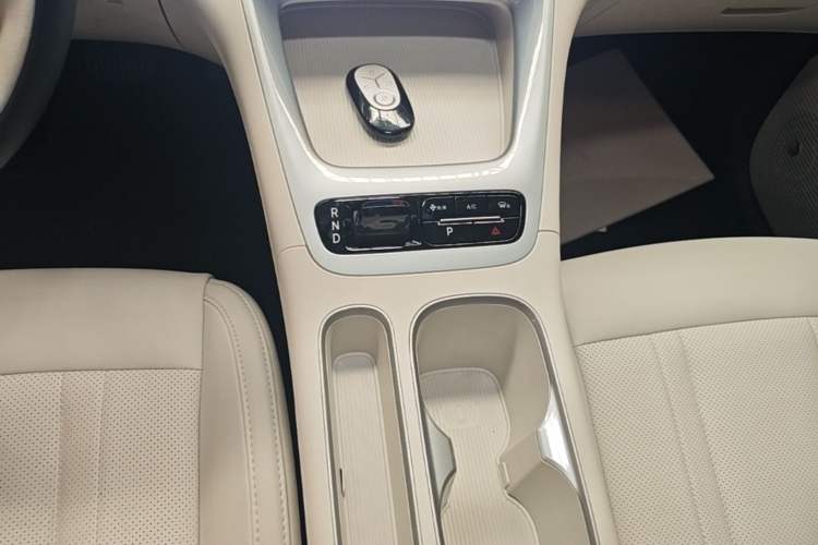 Used Geely Galaxy Geome 2025 310km Dream Edition Gear Lever
