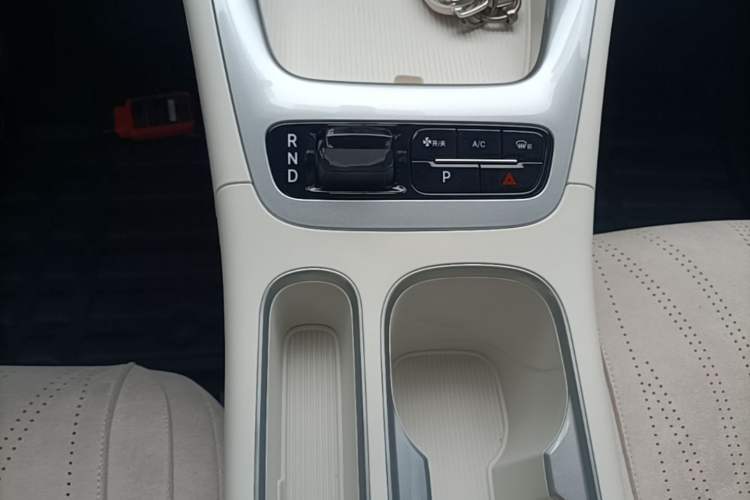 Used Geely Galaxy Geome 2025 310km Youth Edition Gear Lever