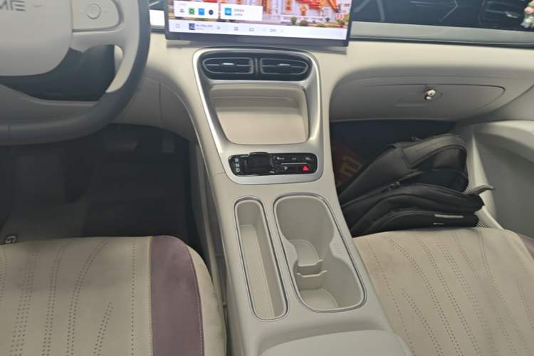 Used Geely Galaxy Geome 2025 310km Dream Edition Gear Lever