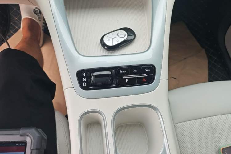 Used Geely Galaxy Geome 2025 310km Youth Edition Gear Lever
