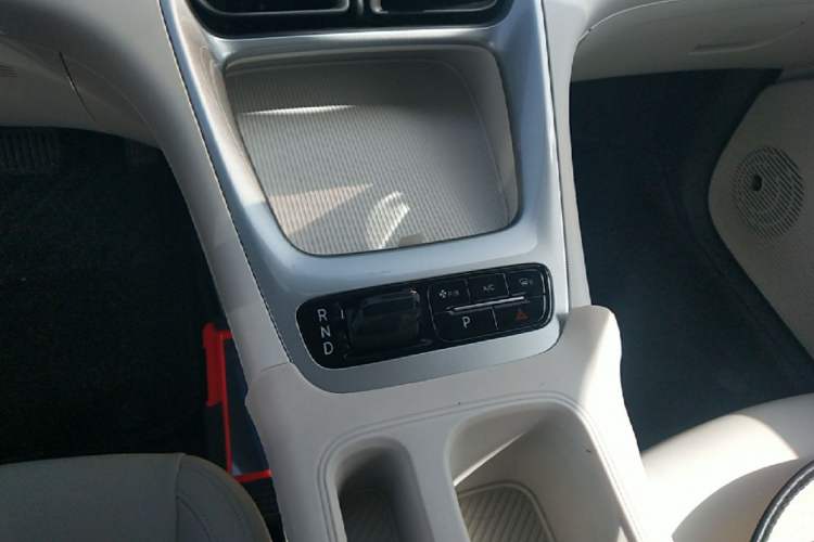 Used Geely Galaxy Geome 2025 310km Youth Edition Gear Lever