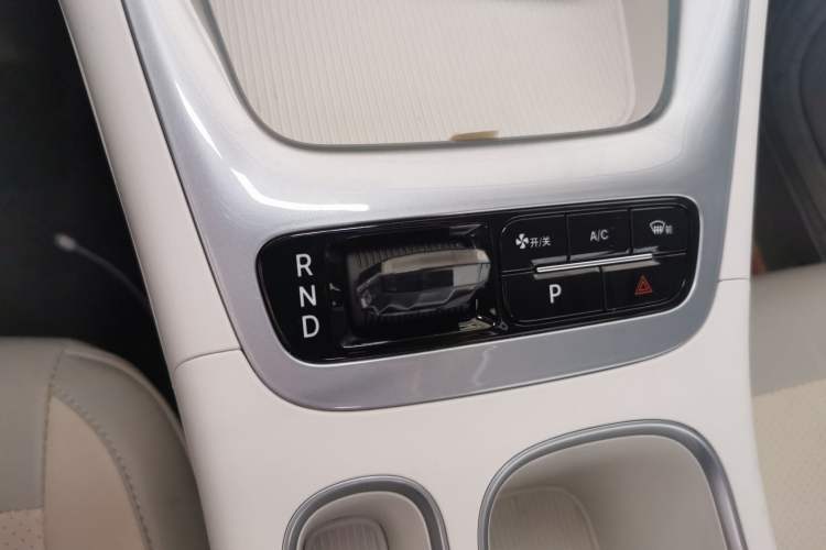 Used Geely Galaxy Geome 2025 310km Dream Edition Gear Lever