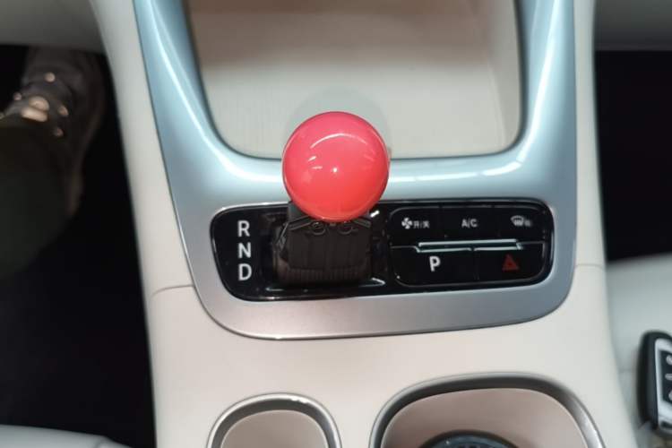 Used Geely Galaxy Geome 2025 310km Dream Edition Gear Lever