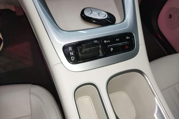 Used Geely Galaxy Geome 2025 310km Youth Edition Gear Lever