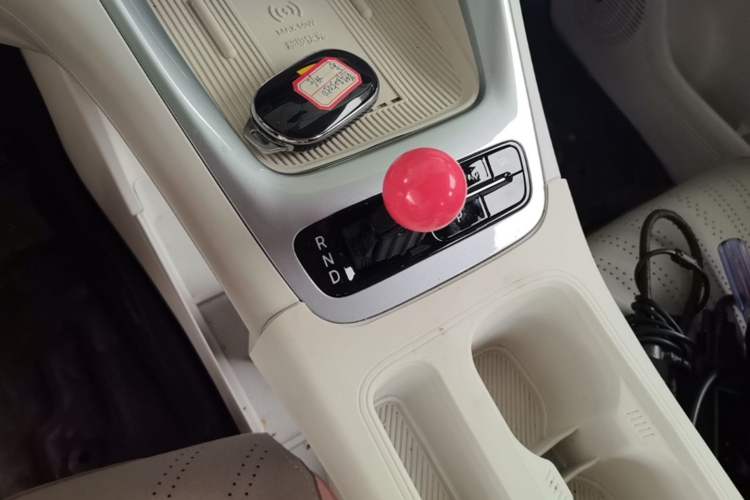 Used Geely Galaxy Geome 2025 310km Youth Edition Gear Lever