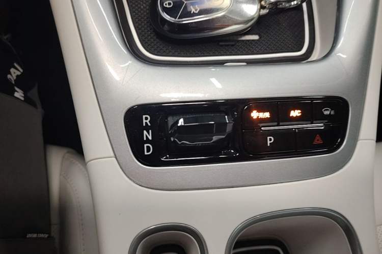 Used Geely Galaxy Geome 2025 310km Youth Edition Gear Lever