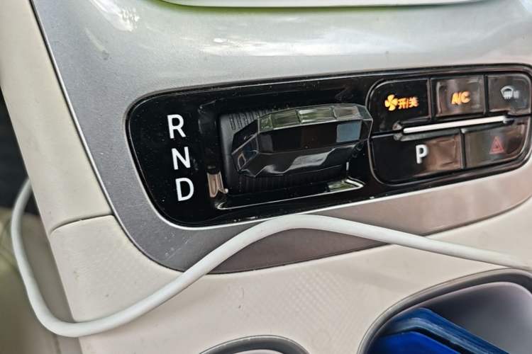 Used Geely Galaxy Geome 2025 310km Youth Edition Gear Lever