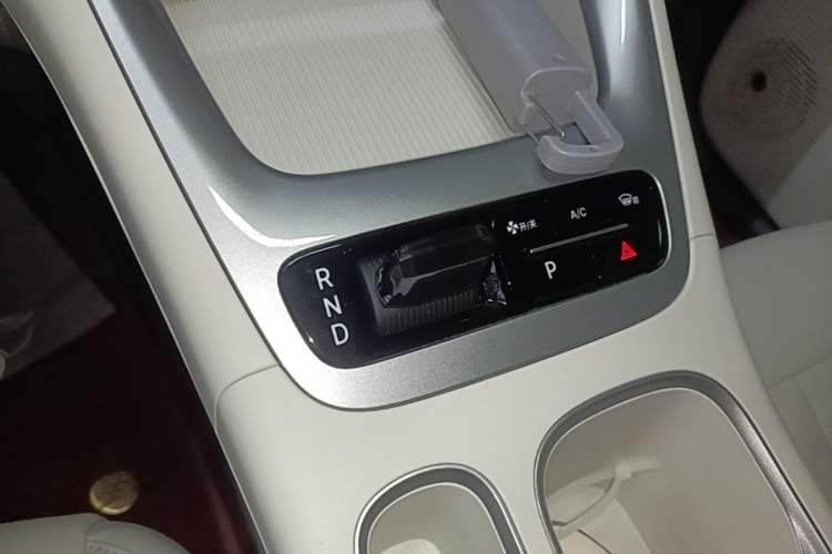 Used Geely Galaxy Geome 2025 310km Dream Edition Gear Lever