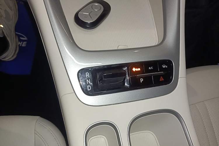 Used Geely Galaxy Geome 2025 310km Dream Edition Gear Lever