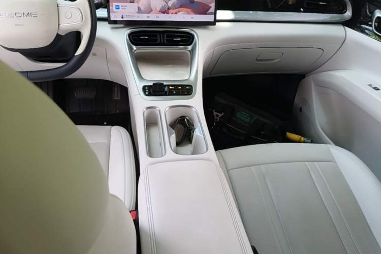 Used Geely Galaxy Geome 2025 310km Dream Edition Gear Lever