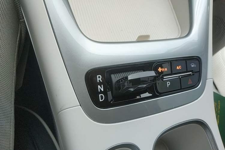 Used Geely Galaxy Geome 2025 310km Youth Edition Gear Lever