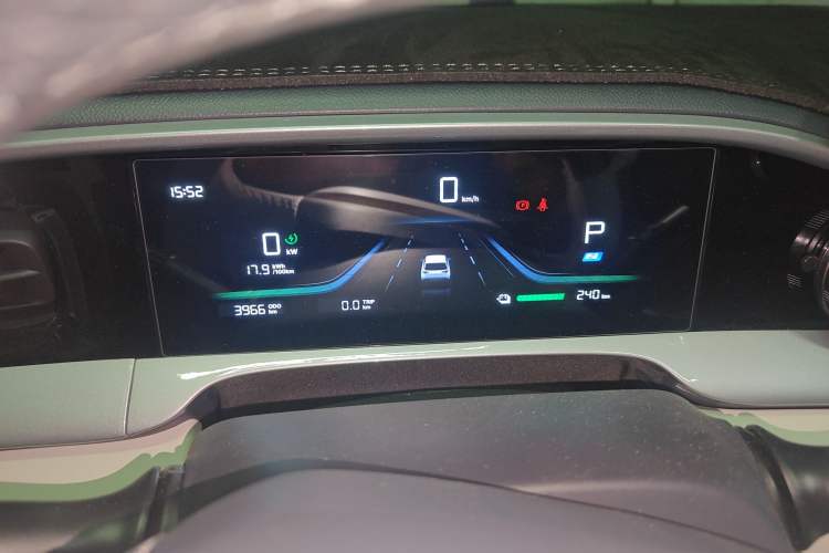 Used Geely Galaxy Geome 2025 310km Youth Edition Instrument Cluster