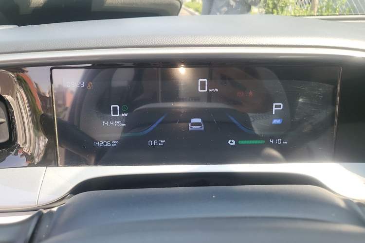 Used Geely Galaxy Geome 2025 UP 410km Exploration Edition Instrument Cluster
