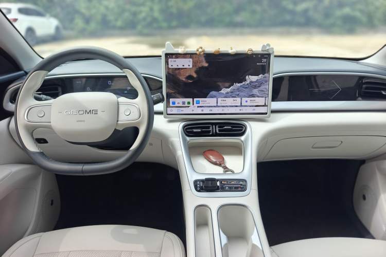Used Geely Galaxy Geome 2025 310km Dream Edition Instrument Cluster