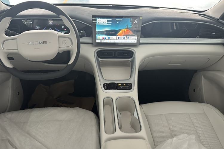 Used Geely Galaxy Geome 2025 310km Youth Edition Interior 1